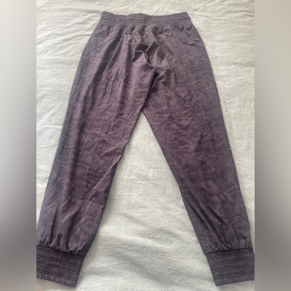 Athleta Camden Printed Jogger - size 4 - Picture 2 of 4